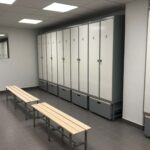 gavle-tunnplat-inspiration-14 Gråvit kapprumsinredning i plåt